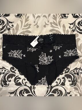 Torrid Cotton Mid Rise Hipster Lace Trim Panty